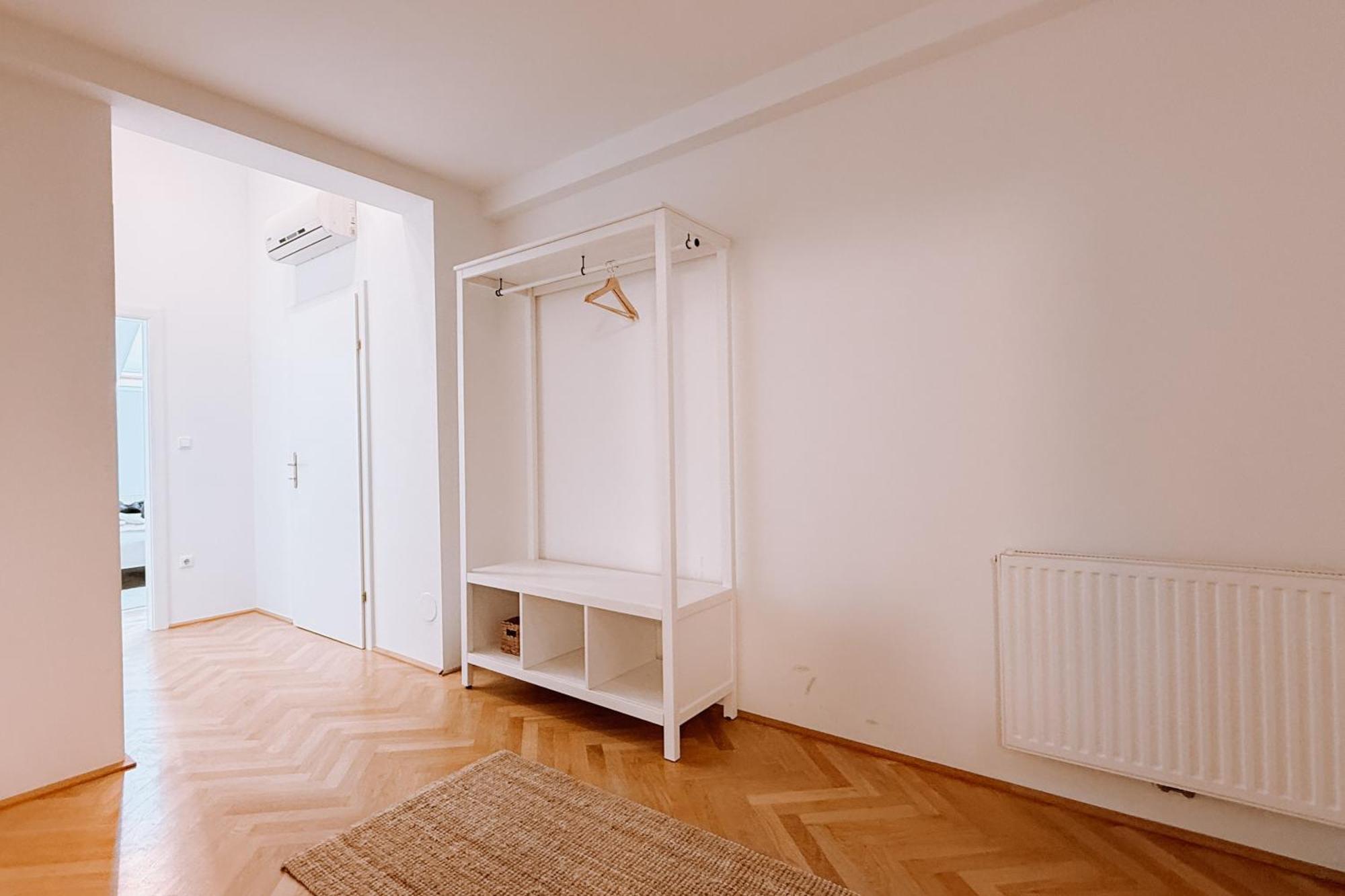 90Qm, 3 Bedrooms, Near Schoenbrunn, Balcony - Axara Housing فيينا المظهر الخارجي الصورة
